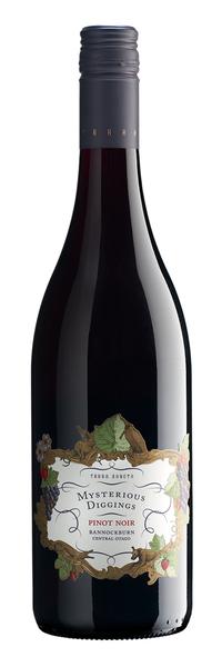 テラ・サンクタ　ミステリアス・ディギングス・ピノ・ノワール(ニュージーランド産赤ワイン750ml)